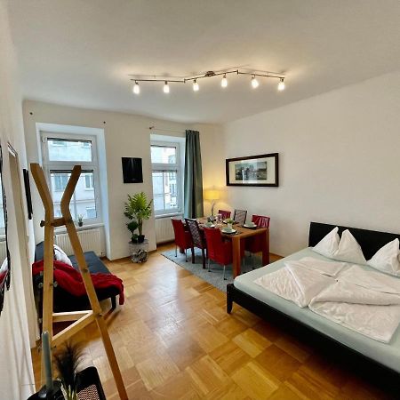 Nice Apartment Close To City Center Wien Exterior foto